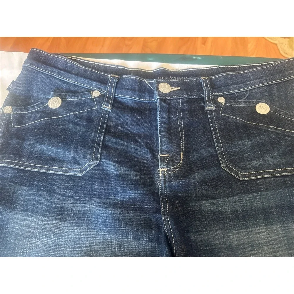 Rock & Republic Denim Shorts Women's Size 14 Stinger Dark Wash - Picture 2 of 6